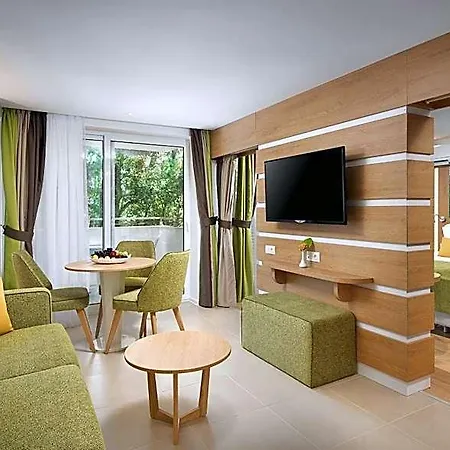 Forest Hotel 4*