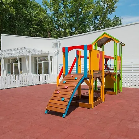 Отель Forest Приморско